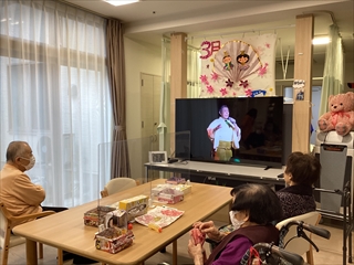 施設のテレビが新しくなりました！